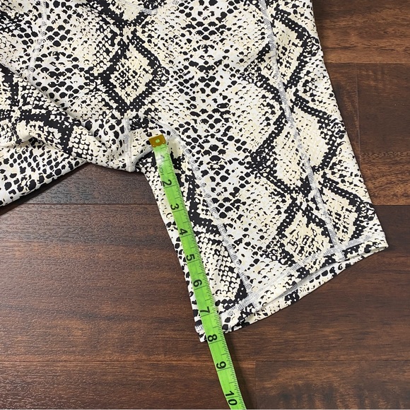 Balance Athletica Python Rider Shorts size S - Picture 5 of 7